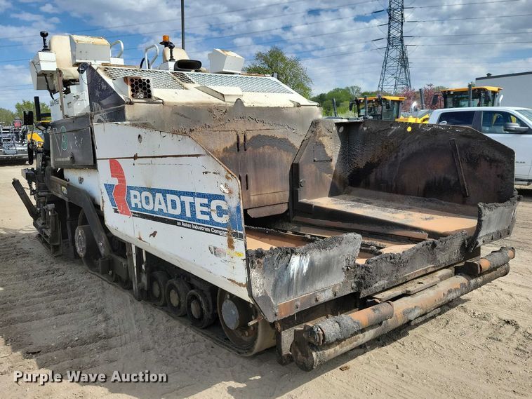 image for item EE1000 2015 Roadtec RP-175E paver
