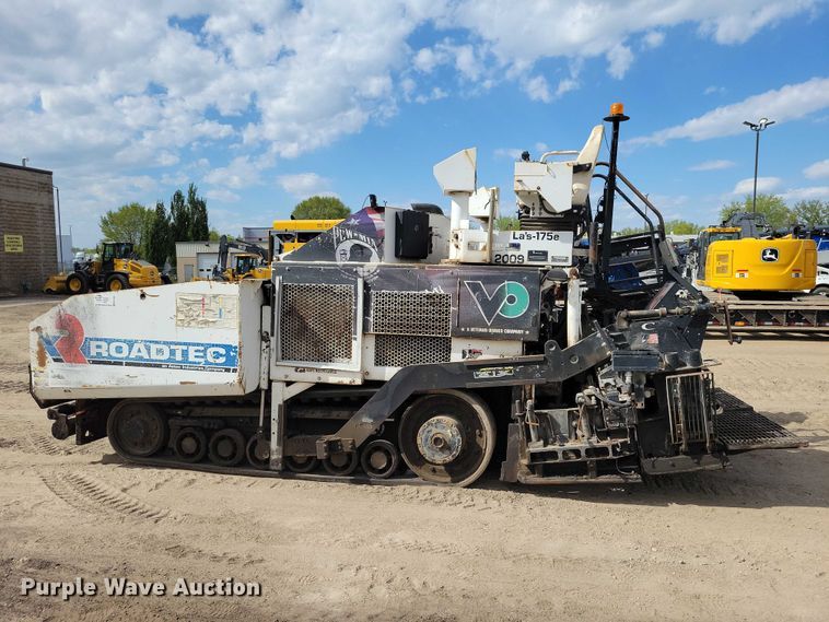 image for item EE1000 2015 Roadtec RP-175E paver