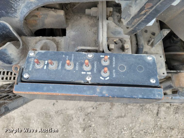 image for item EE1000 2015 Roadtec RP-175E paver