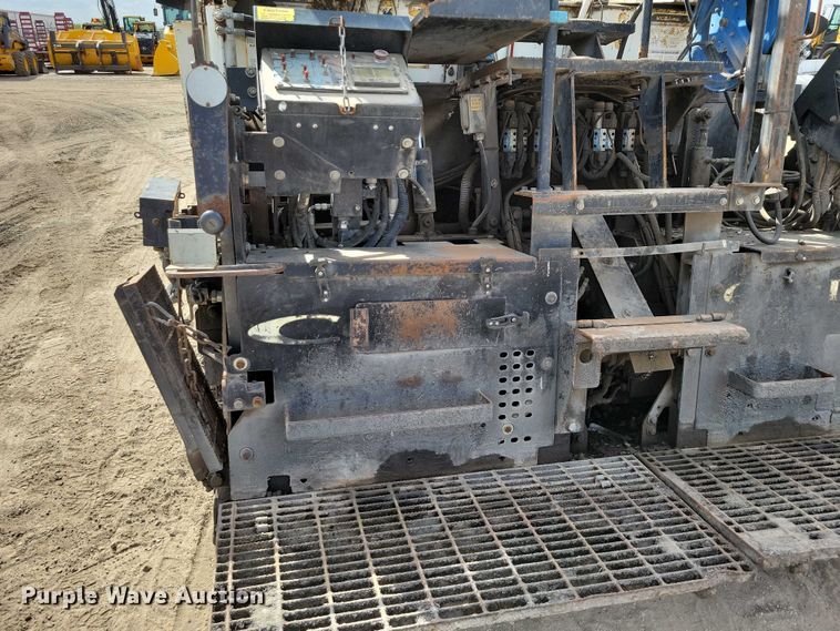 image for item EE1000 2015 Roadtec RP-175E paver