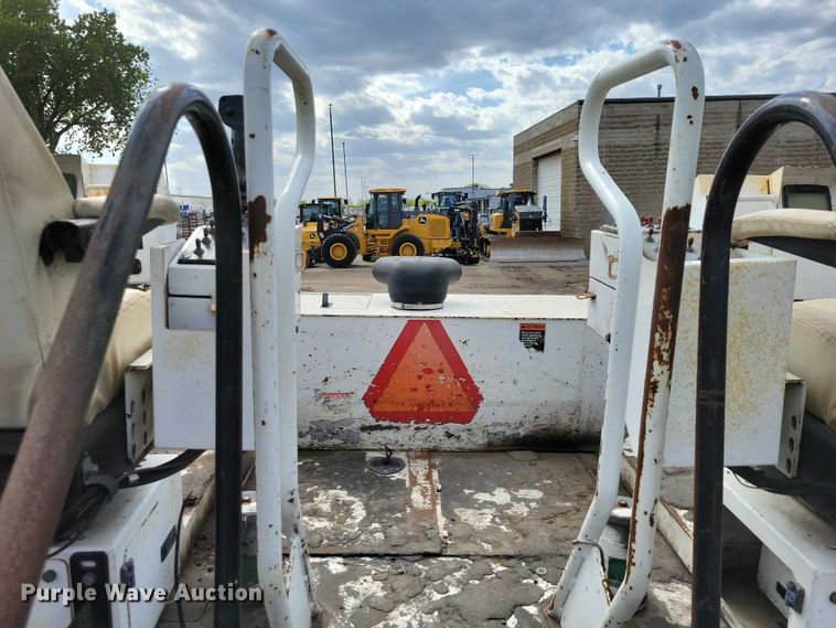 image for item EE1000 2015 Roadtec RP-175E paver