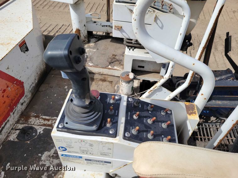 image for item EE1000 2015 Roadtec RP-175E paver