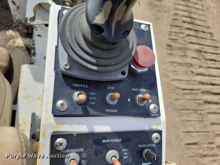 image for item EE1000 2015 Roadtec RP-175E paver