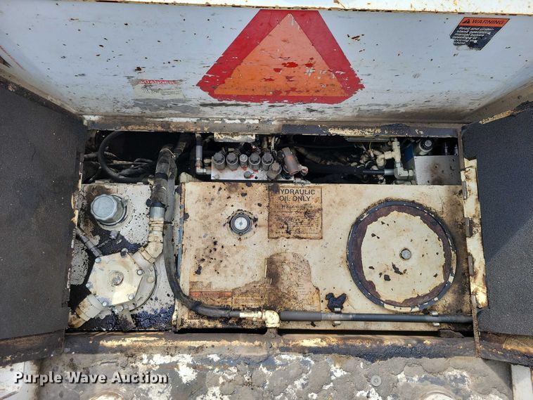 image for item EE1000 2015 Roadtec RP-175E paver