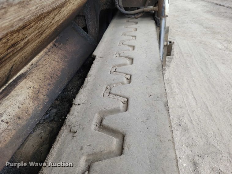 image for item EE1000 2015 Roadtec RP-175E paver
