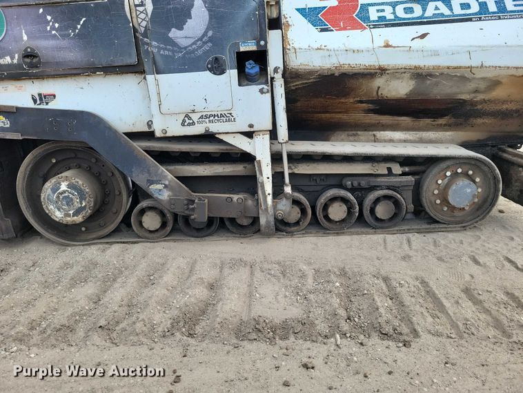 image for item EE1000 2015 Roadtec RP-175E paver