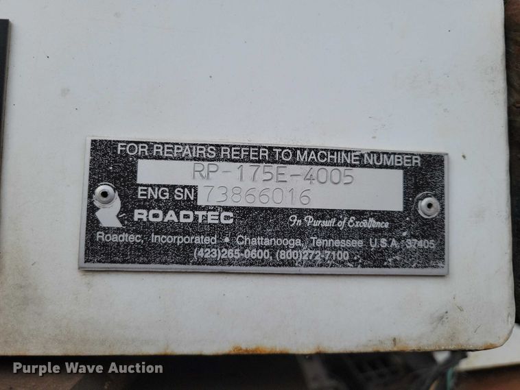 image for item EE1000 2015 Roadtec RP-175E paver