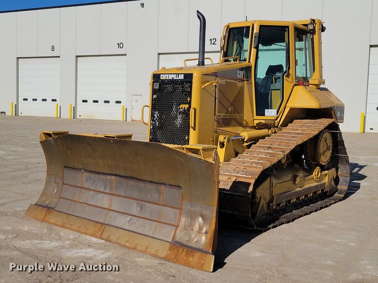 image for item EE1001 2006 Caterpillar D6 XL dozer