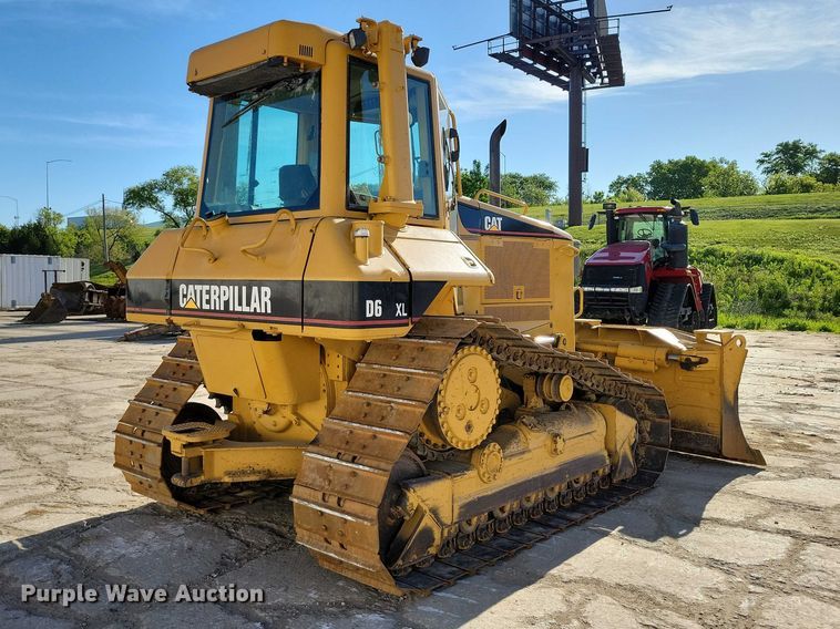 image for item EE1001 2006 Caterpillar D6 XL dozer