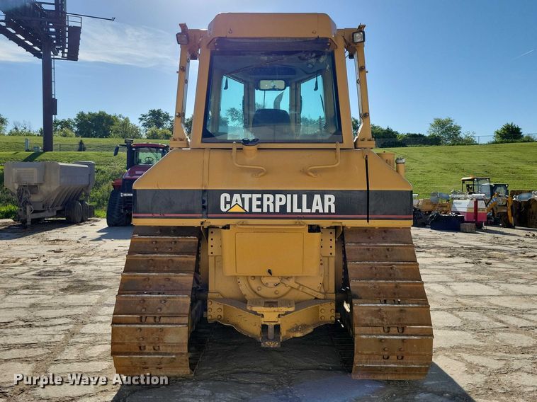 image for item EE1001 2006 Caterpillar D6 XL dozer