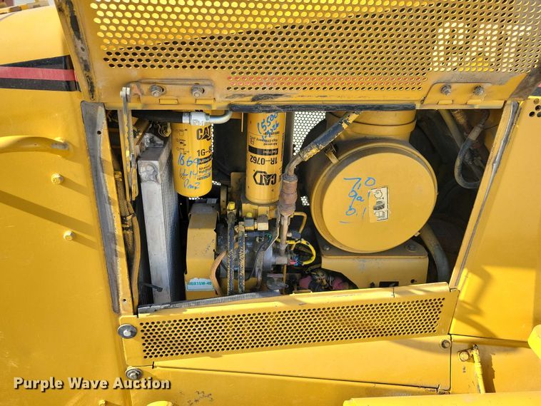 image for item EE1001 2006 Caterpillar D6 XL dozer