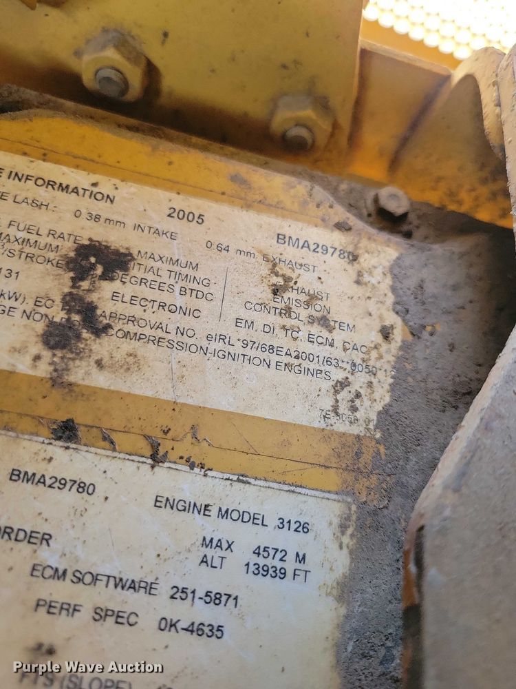 image for item EE1001 2006 Caterpillar D6 XL dozer