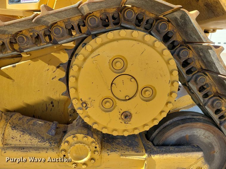 image for item EE1001 2006 Caterpillar D6 XL dozer