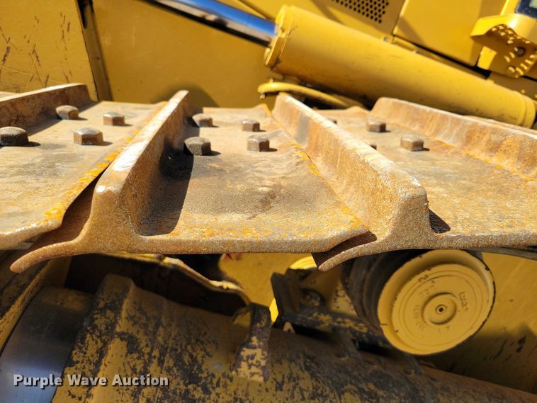 image for item EE1001 2006 Caterpillar D6 XL dozer