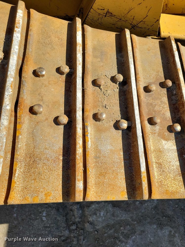 image for item EE1001 2006 Caterpillar D6 XL dozer