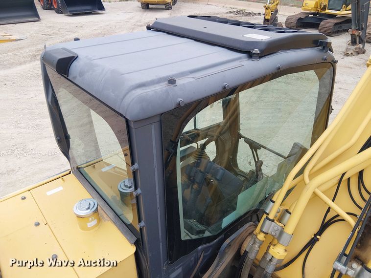 image for item EE1453 Kobelco SK210LC-10 excavator
