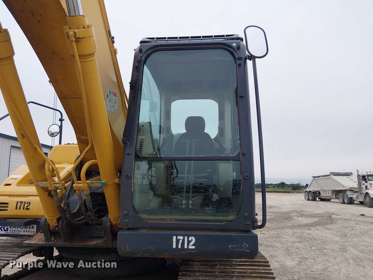 image for item EE1453 Kobelco SK210LC-10 excavator