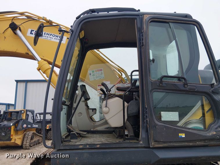 image for item EE1453 Kobelco SK210LC-10 excavator