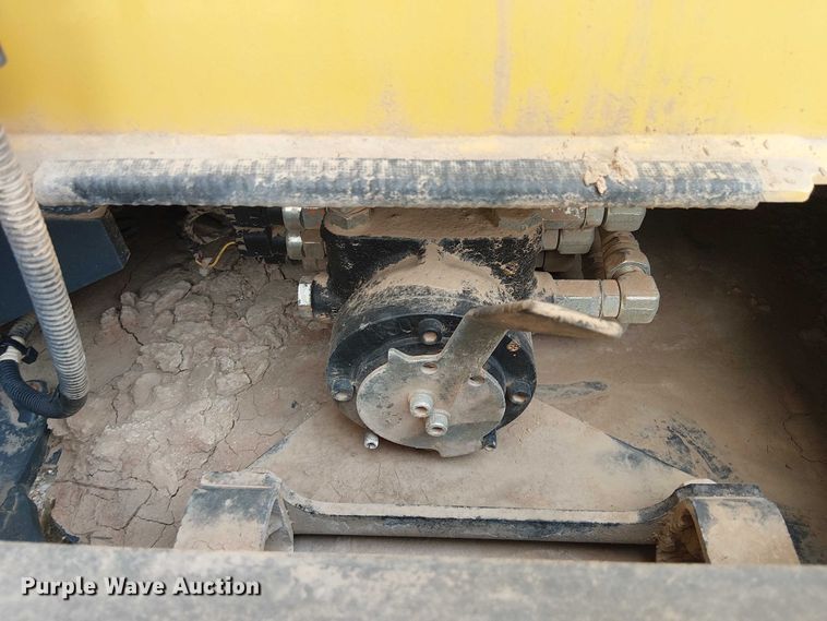 image for item EE1453 Kobelco SK210LC-10 excavator
