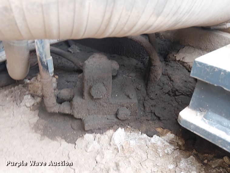 image for item EE1453 Kobelco SK210LC-10 excavator