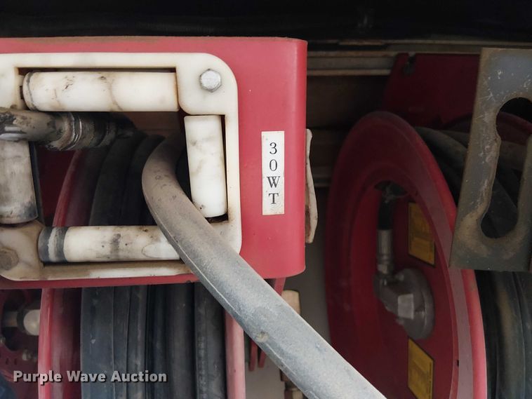 image for item EE1475 2011 Peterbilt 337 fuel / lube truck