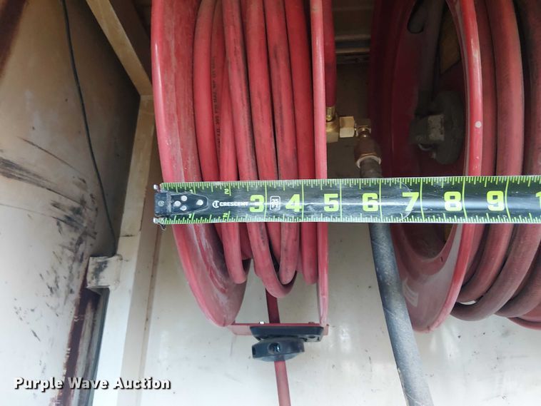 image for item EE1475 2011 Peterbilt 337 fuel / lube truck