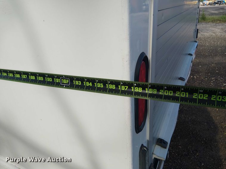 image for item EE1475 2011 Peterbilt 337 fuel / lube truck