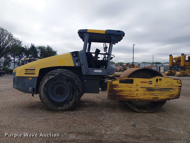 image for item EE1476 2016 Dynapac CA2500 single drum vibratory roller