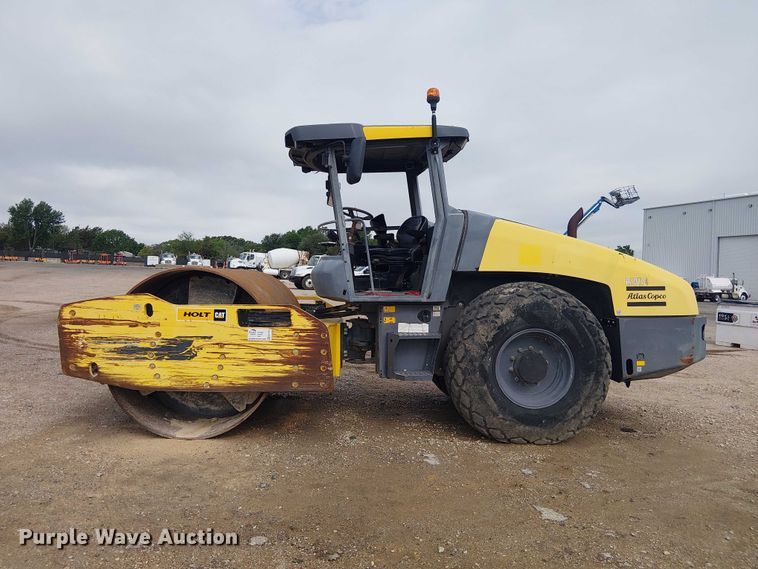 image for item EE1476 2016 Dynapac CA2500 single drum vibratory roller