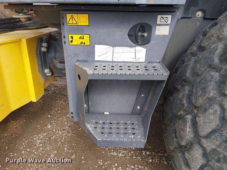 image for item EE1476 2016 Dynapac CA2500 single drum vibratory roller