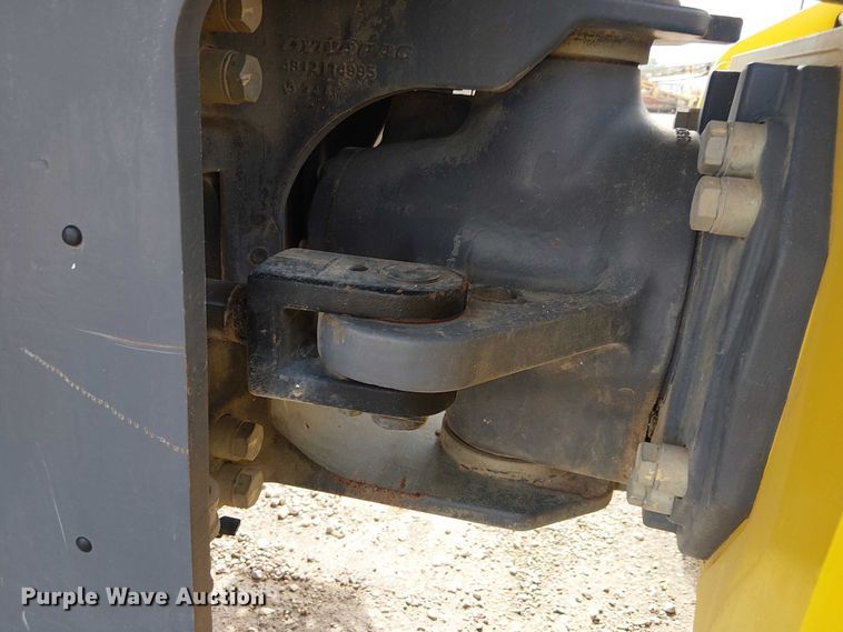 image for item EE1476 2016 Dynapac CA2500 single drum vibratory roller