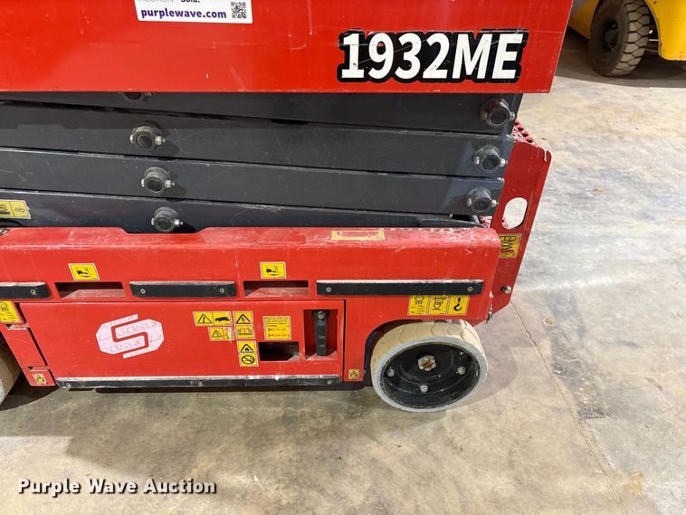 image for item EF1111 2023 Snook 1932ME scissor lift