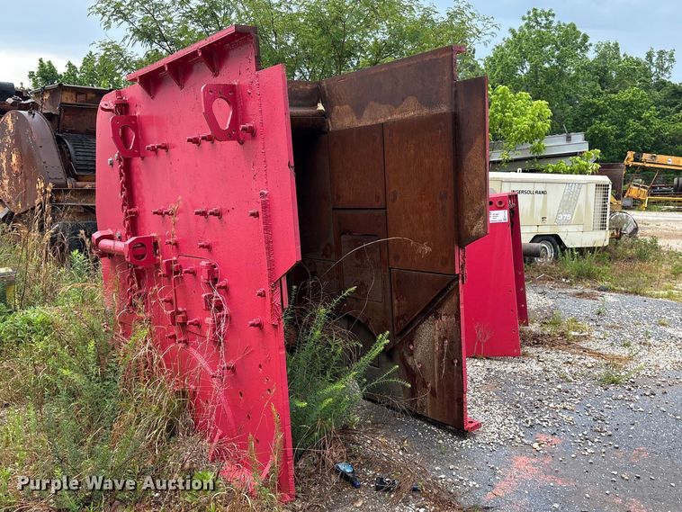 image for item EF1116 Kohlberg Pioneer 4654 PRVSE impact crusher