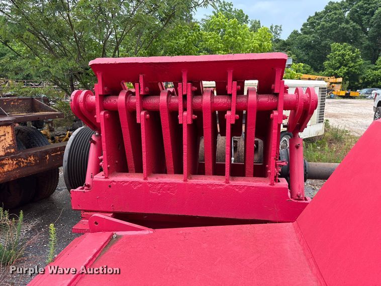 image for item EF1116 Kohlberg Pioneer 4654 PRVSE impact crusher