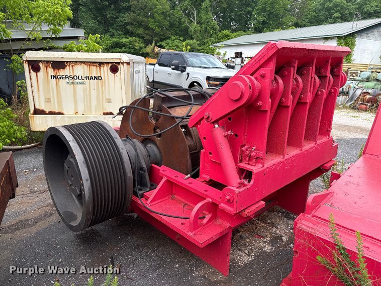 image for item EF1116 Kohlberg Pioneer 4654 PRVSE impact crusher