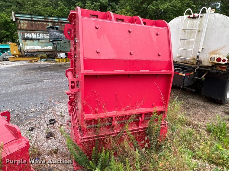 image for item EF1116 Kohlberg Pioneer 4654 PRVSE impact crusher