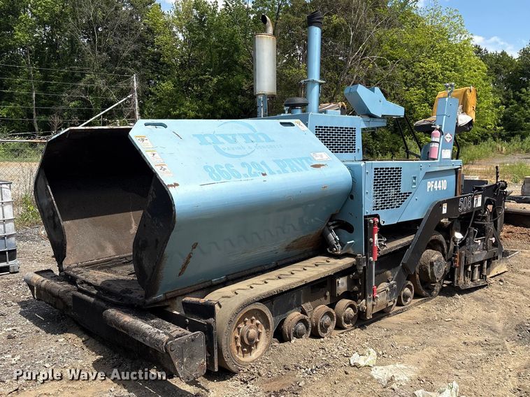 image for item EF1152 Blaw-Knox PF4410 paver