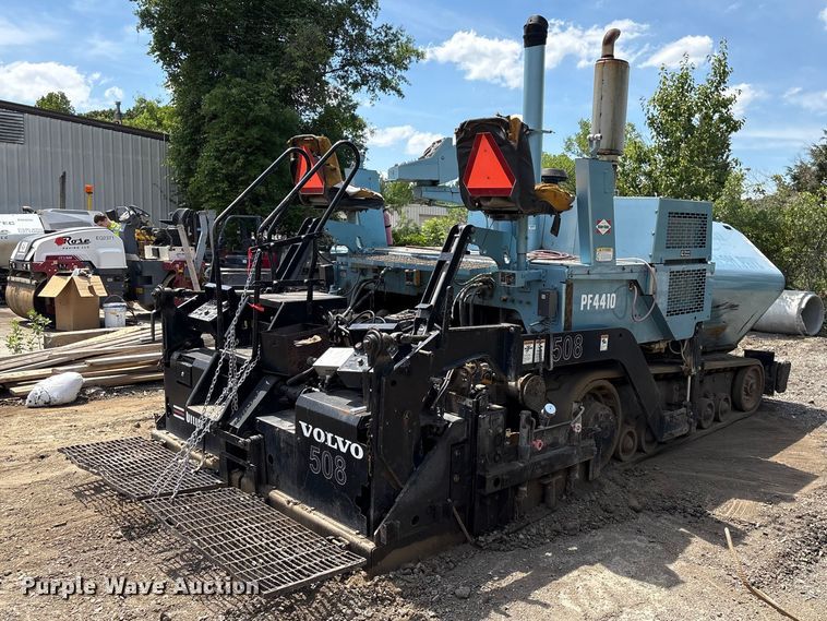 image for item EF1152 Blaw-Knox PF4410 paver