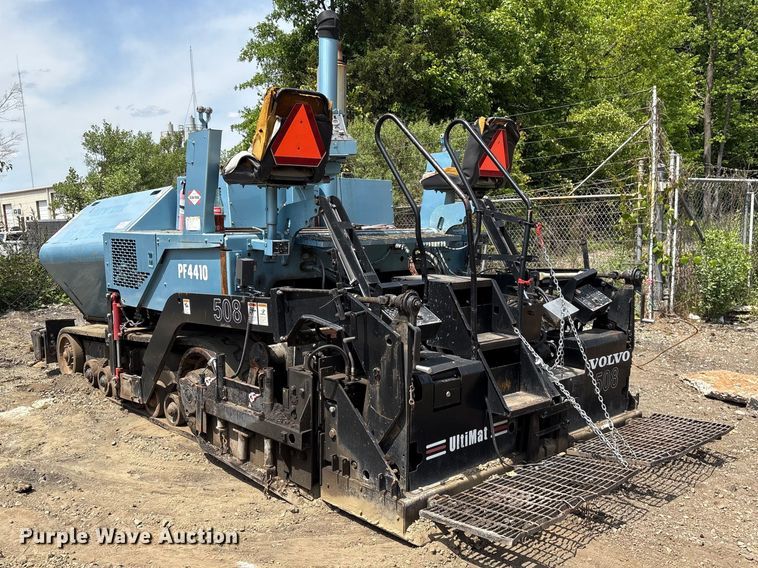 image for item EF1152 Blaw-Knox PF4410 paver