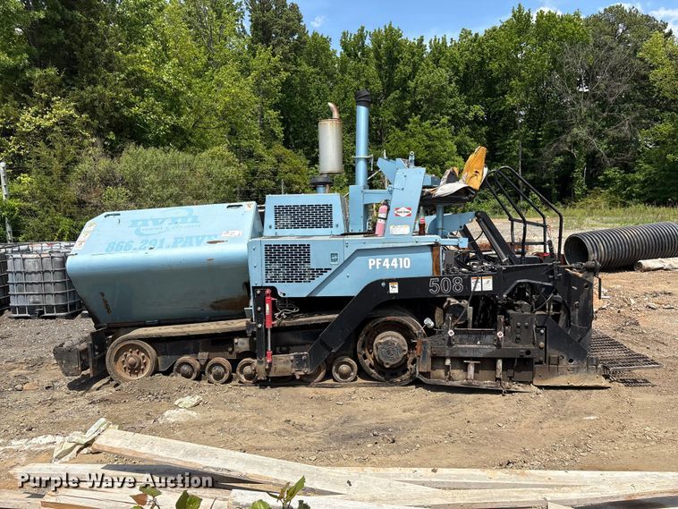 image for item EF1152 Blaw-Knox PF4410 paver