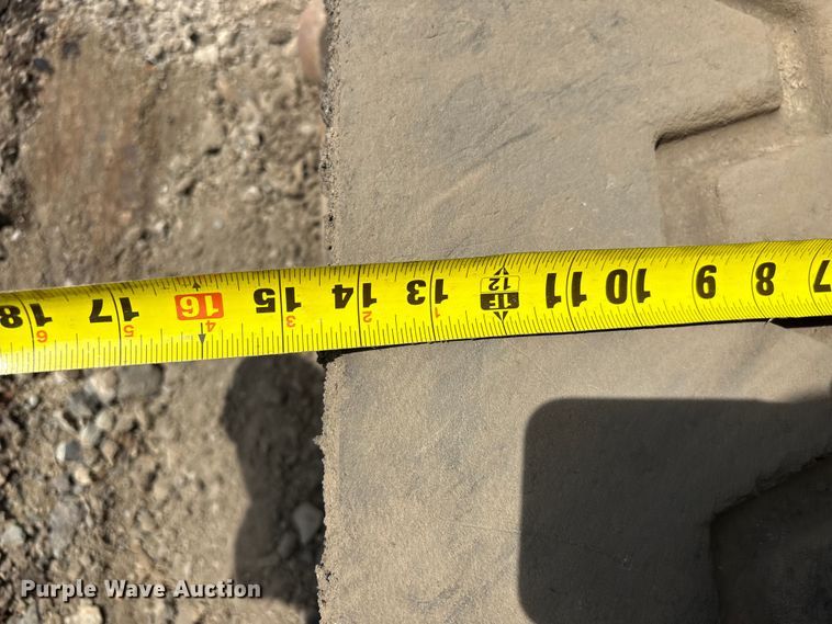 image for item EF1152 Blaw-Knox PF4410 paver