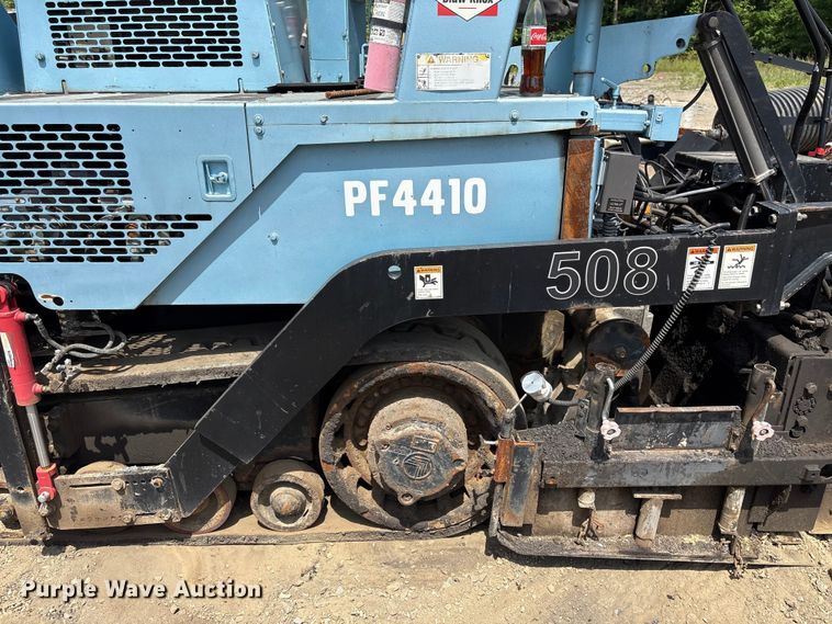 image for item EF1152 Blaw-Knox PF4410 paver