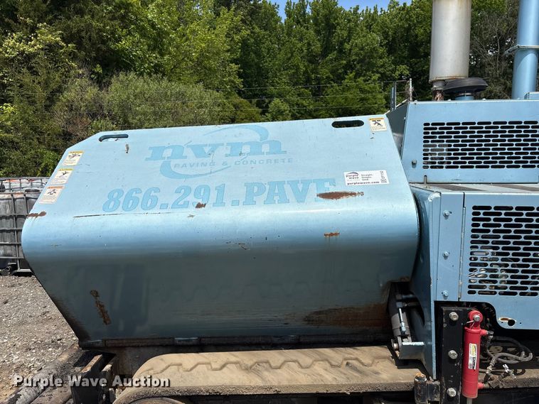 image for item EF1152 Blaw-Knox PF4410 paver