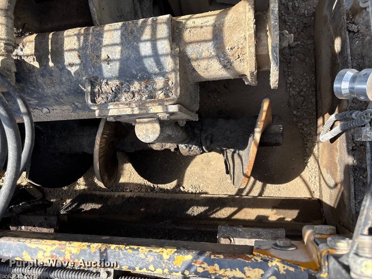 image for item EF1152 Blaw-Knox PF4410 paver