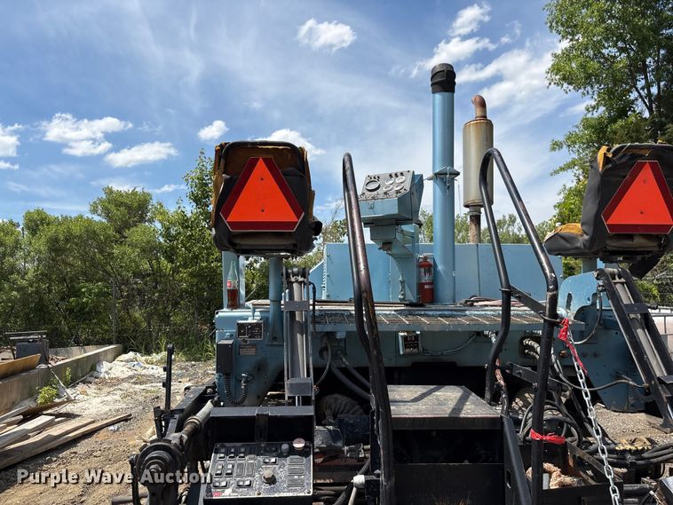 image for item EF1152 Blaw-Knox PF4410 paver