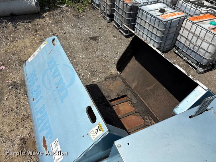 image for item EF1152 Blaw-Knox PF4410 paver