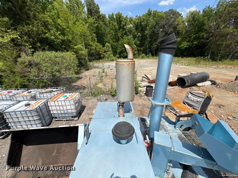 image for item EF1152 Blaw-Knox PF4410 paver