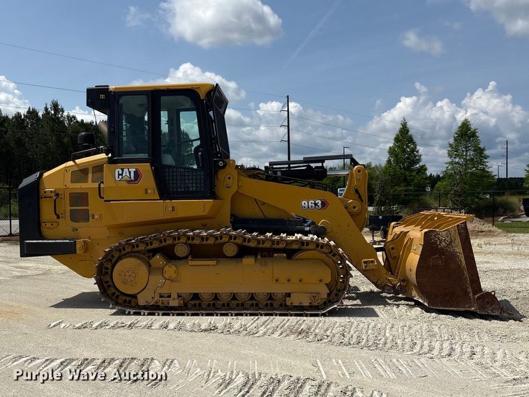 image for item EF1165 2021 Caterpillar 963 track loader