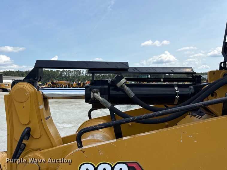 image for item EF1165 2021 Caterpillar 963 track loader