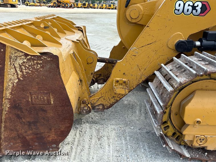 image for item EF1165 2021 Caterpillar 963 track loader